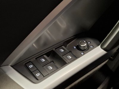 Audi Q3 35 TDI 150 ch S tronic 7 Design Luxe   - 23