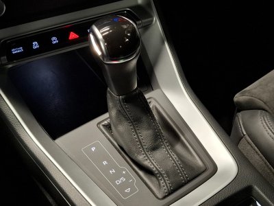 Audi Q3 35 TDI 150 ch S tronic 7 Design Luxe   - 33