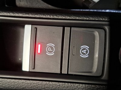 Audi Q3 35 TDI 150 ch S tronic 7 Design Luxe   - 34