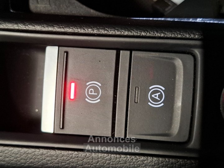Audi Q3 35 TDI 150 ch S tronic 7 Design Luxe - 34