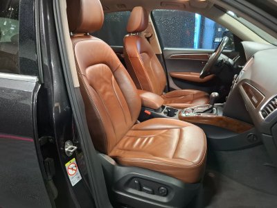 Audi Q5 V6 30 TDI 240ch Quattro Avus S tronic 7   - 12