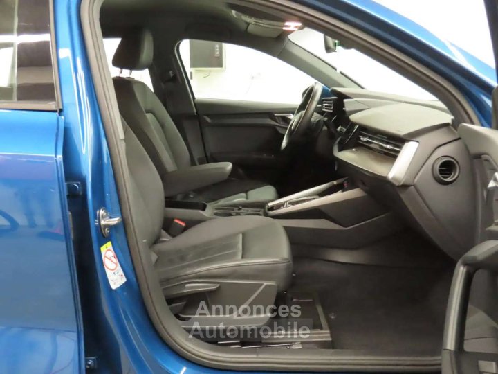 Audi A3 Sportback 30TFSI Stronic - 5