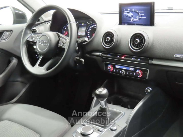 Audi A3 Sportback 30TFSi Design - 8