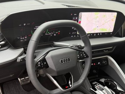 Audi Q5 20 50 tfsi e quattro 299 ch 250 phev s-line toit ouvrant   - 9