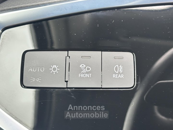 Audi Q3 Sportback 35 TDI 150 ch S tronic 7 Design - 17