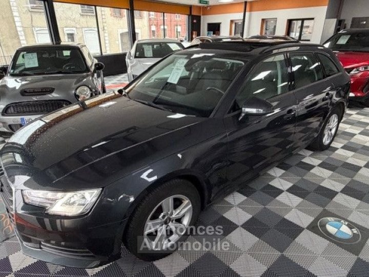 Audi A4 AVANT 30 TDI Design Luxe S-tronic - 2