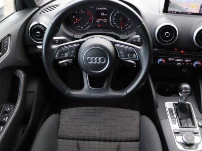 Audi A3 Sportback 20 tdi 150 s line s-tronic bva   - 3