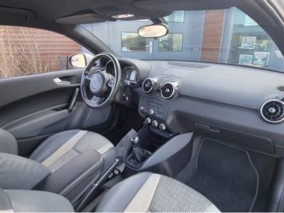 Audi A1 16 Tdi 105 ch Ambition luxe   - 4