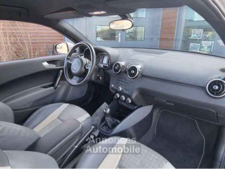 Audi A1 16 Tdi 105 ch Ambition luxe - 4