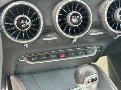 Audi TT 40 TFSI 197ch S-line Stronic 7 - Origine France - Suivi   - 19