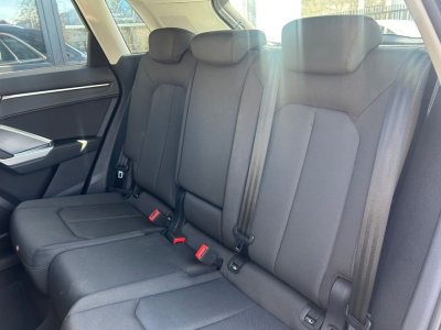 Audi Q3 15l 35 tfsi 150ch design apple carplay sans fil %2B sieges chauffants radars av-ar   - 9