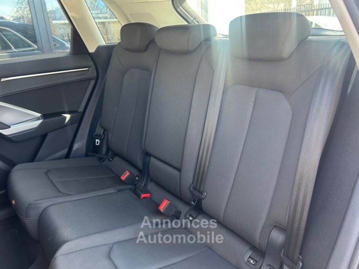 Audi Q3 15l 35 tfsi 150ch design apple carplay sans fil %2B sieges chauffants radars av-ar - 9