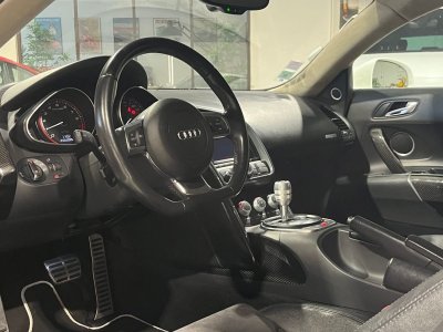 Audi R8 coupe 52 v10 fsi 525 quattro   - 2