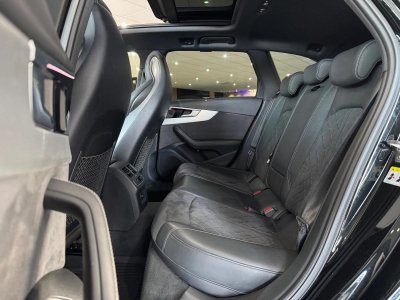 Audi A4 AVANT 40 TDI 204 CH S EDITION S-TRONIC GARANTIE 1 AN   - 30