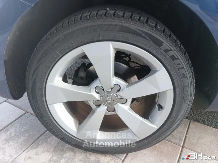 Audi A1 10 TFSI 95CV S-TRONIC ULTRA S-LINE BOSE SIEGES CHAUFFANTS - 12