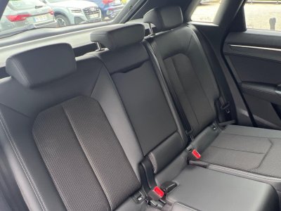Audi Q3 35 TFSI 150 ch S tronic 7 S line   - 8