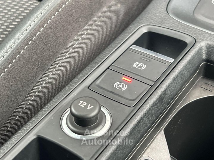 Audi Q3 35 TFSI 150 ch S tronic 7 S line - 19