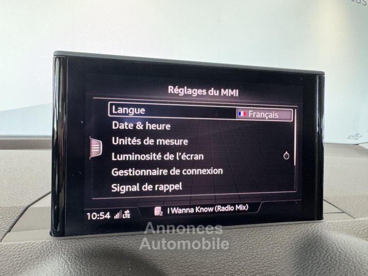 Audi Q2 35 TFSI COD 150 S tronic 7 Sport - 11