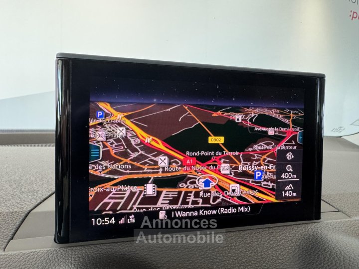 Audi Q2 35 TFSI COD 150 S tronic 7 Sport - 23