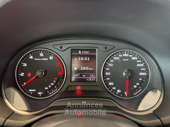 Audi Q2 35 TFSI COD 150 S tronic 7 Sport - 27