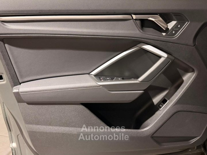Audi Q3 35 TFSI 150 ch S tronic 7 S line - 24