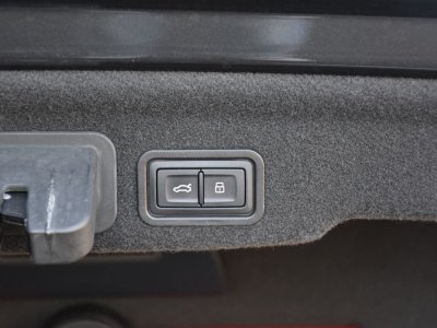 Audi A8 V6 30 TDI 262 AVUS EXTENDED QUATTRO TIPTRONIC - 26