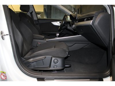 Audi A4 Avant 20 40 TDI 190 BV S-tronic Design Suivi Complet   - 8