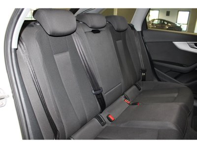 Audi A4 Avant 20 40 TDI 190 BV S-tronic Design Suivi Complet   - 9