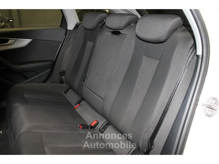 Audi A4 Avant 20 40 TDI 190 BV S-tronic Design Suivi Complet - 10