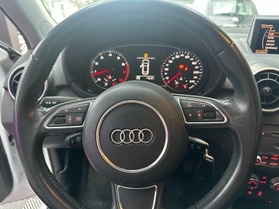 Audi A1 Sportback 12 TFSI 86 Ambiente ~ 5 Portes ~ Suivi - Radio / Bluetooth ~ R&eacute;gulateur   - 9