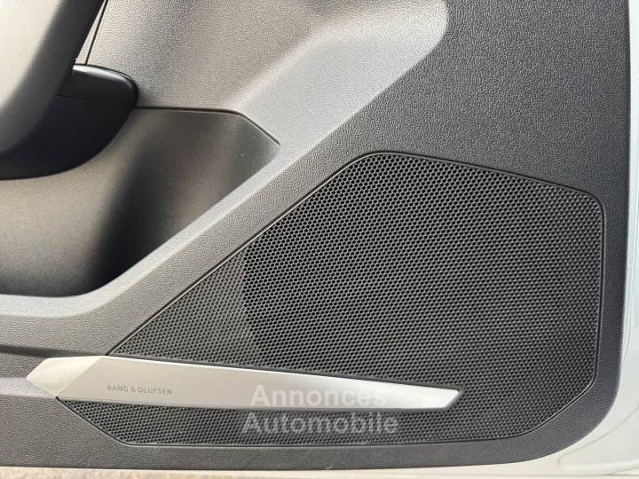 Audi A1 Sportback 35 TFSI 150 ch S tronic 7 S Line Bang Olufsen CarPlay Camera R&eacute;gulateur Garantie 12 Mois - 19