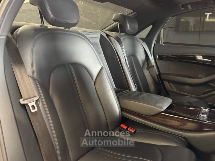 Audi A8 Avus 20 TFSi Hybrid Tiptronic 245 CV - Cam&eacute;ra de recul - si&egrave;ges chauffants - 17
