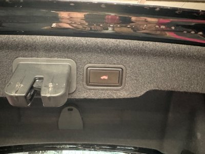 Audi A8 Avus 20 TFSi Hybrid Tiptronic 245 CV - Cam&eacute;ra de recul - si&egrave;ges chauffants   - 39