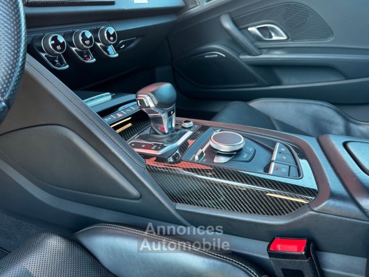 Audi R8 SPYDER QUATTRO V10 52 FSI 620 ch - 10