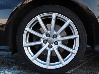 Audi A1 14 tfsi 150 s-line bva   - 12