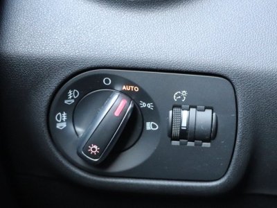 Audi A1 14 tfsi 150 s-line bva   - 27