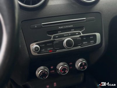 Audi A1 10 TFSI 95cv ULTRA AMBITION LUXE S-TRONIC / CLIMATISATION / FEUX AUTO / GARANTIE   - 14