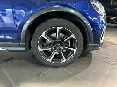 Audi Q3 45 TFSIe 245 ch S tronic 6 S line   - 9