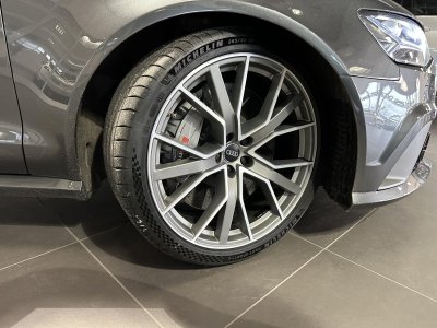 Audi RS6 AVANT Avant Performance V8 40 TFSI 605 Quattro Tiptronic 8 - 9
