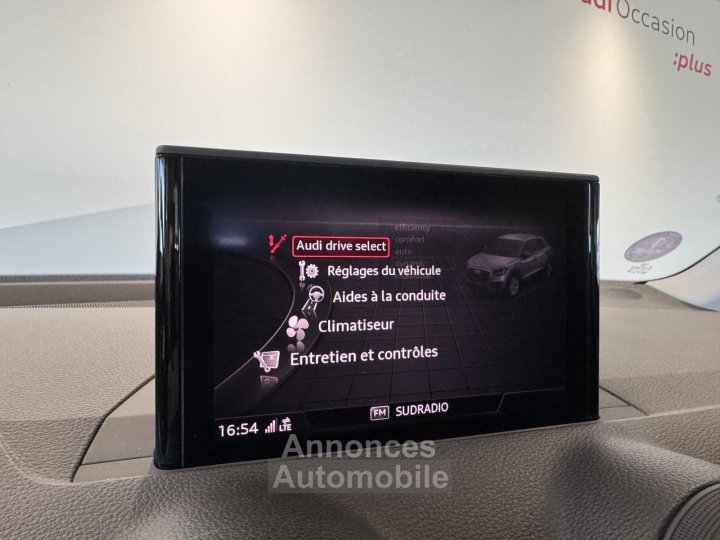 Audi Q2 35 TFSI COD 150 S tronic 7 Design Luxe - 12