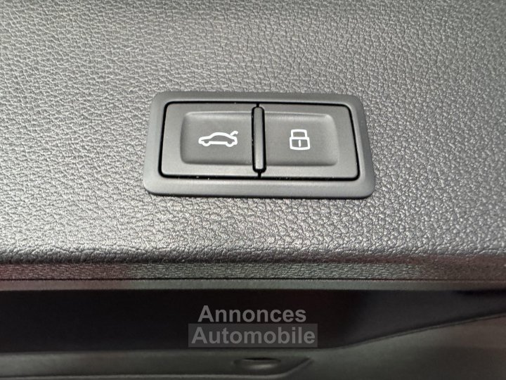 Audi Q2 35 TFSI COD 150 S tronic 7 Design Luxe - 23