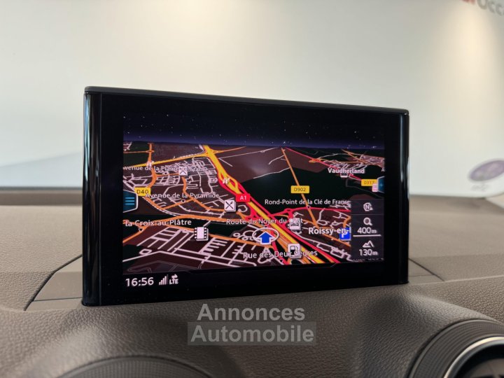 Audi Q2 35 TFSI COD 150 S tronic 7 Design Luxe - 37