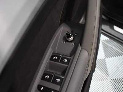 Audi Q5 S-Line 40 TDI 204 Quattro S-Tronic GPS Virtual ACC Offroad Bang Olufsen TO Hayon Lane Lumi&egrave;re D&rsquo;Ambiance JA 20   - 19