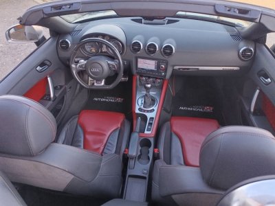 Audi TTS II Roadster 20 TFSi Quattro S Tronic 272 cv BVA   - 22