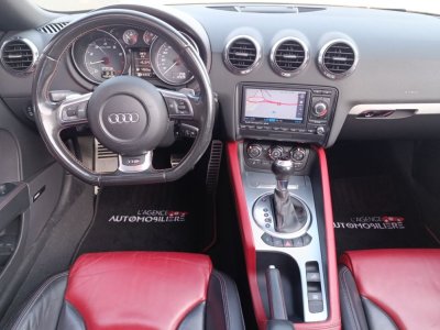 Audi TTS II Roadster 20 TFSi Quattro S Tronic 272 cv BVA   - 25