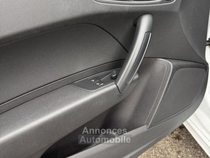 Audi A1 12 TFSI SLINE 86CV FAIBLE KM ENTRETENU - 9