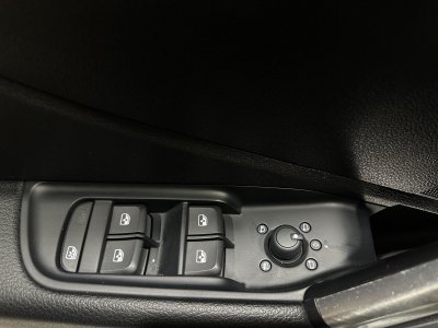 Audi Q2 14 TFSI COD 150 ch BVM6 Sport   - 31