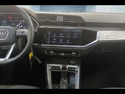 Audi Q3 45 TFSI e 245ch Business line S tronic 6   - 8