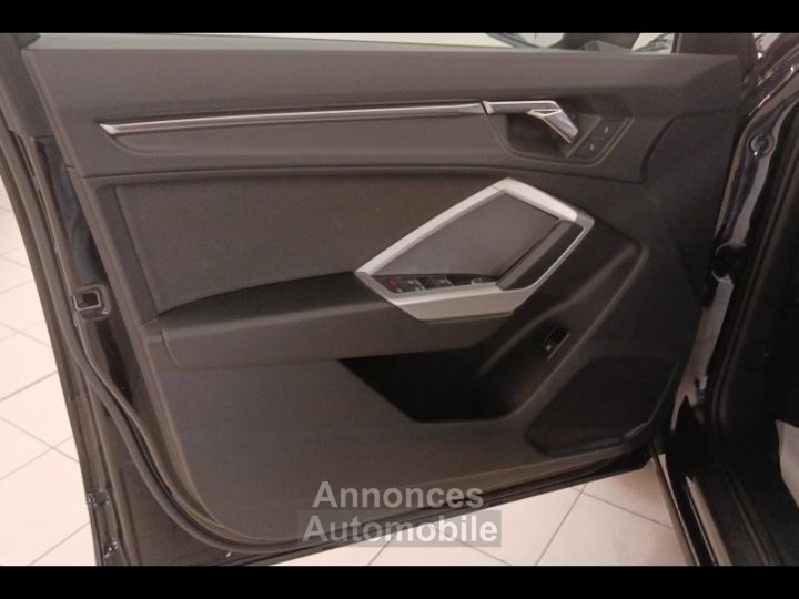 Audi Q3 45 TFSI e 245ch Business line S tronic 6 - 17