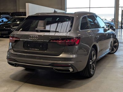 Audi A4 30TDi Avant STRONIC   - 3